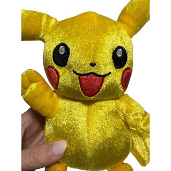 Tomy Pokemon Pikachu 2016 Stuffed Animal Plush 9" Yellow Limited Edition Toy - Picture 3 of 11